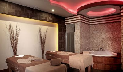 Imagine pentru Hotel Luna Blanca Resort & Spa 5* valabile pentru Litoral 2025