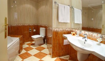 Imagine pentru Hotel Marina Beach 5* valabile pentru Litoral 2025
