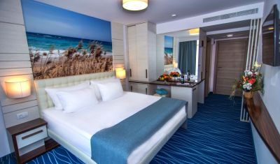 Imagine pentru Hotel Mera Onix 4* valabile pentru Litoral 2025