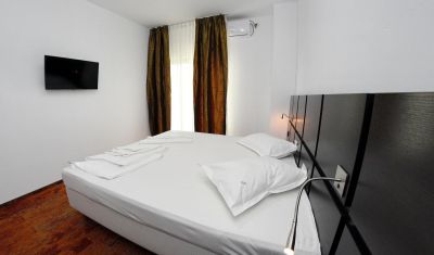 Imagine pentru Hotel Mercur 3* valabile pentru Litoral 2025