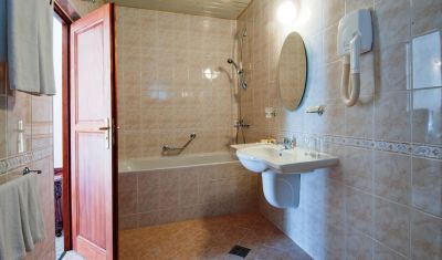 Imagine pentru Hotel Mercury 4* valabile pentru Litoral 2025