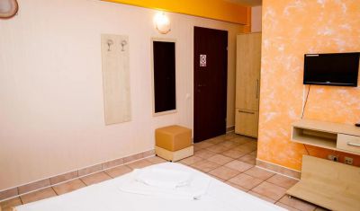 Imagine pentru Hotel Meridian 2* valabile pentru Litoral 2025