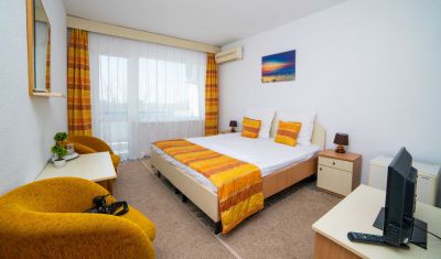 Imagine pentru Hotel Meteor 3* valabile pentru Litoral 2025