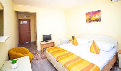 Imagine pentru Hotel Meteor 3* valabile pentru Litoral 2025