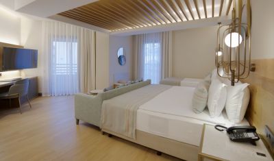 Imagine pentru Hotel Miramare Beach 5*  valabile pentru Litoral 2025