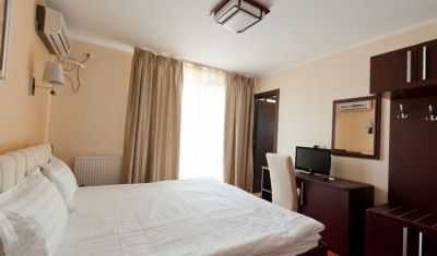 Imagine pentru Hotel Mondial 4* valabile pentru Litoral 2025