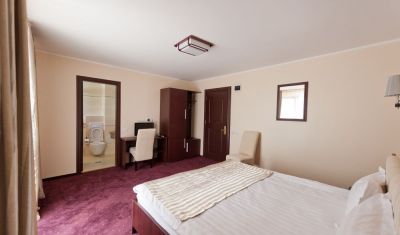 Imagine pentru Hotel Mondial 4* valabile pentru Litoral 2025