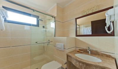 Imagine pentru Hotel Mondial 4* valabile pentru Litoral 2025