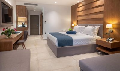 Imagine pentru Hotel Nana Golden Beach 5* valabile pentru Litoral 2025