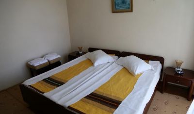 Imagine pentru Hotel National 2* valabile pentru Litoral 2025