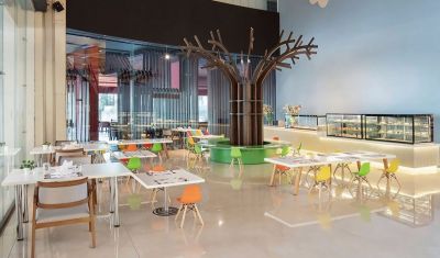 Imagine pentru Hotel Nirvana Cosmopolitan 5*  valabile pentru Litoral 2025
