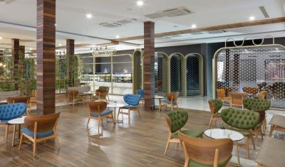 Imagine pentru Hotel Nirvana Cosmopolitan 5*  valabile pentru Litoral 2025