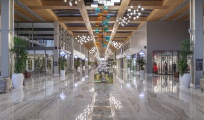 Imagine pentru Hotel Nirvana Cosmopolitan 5*  valabile pentru Litoral 2025