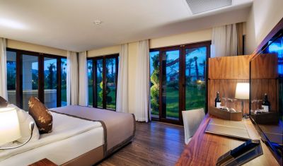 Imagine pentru Hotel Nirvana Mediterranean Excellence 5* (ex Nirvana Lagoon) valabile pentru Litoral 2025