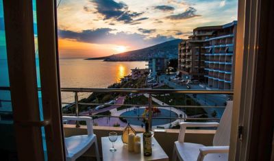 Imagine pentru Hotel Oasis 3* valabile pentru Litoral 2025