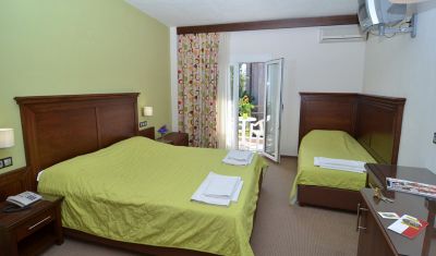 Imagine pentru Hotel Olympion 2* valabile pentru Litoral 2025