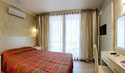 Imagine pentru Hotel Omer Holiday Resort 4* valabile pentru Litoral 2025