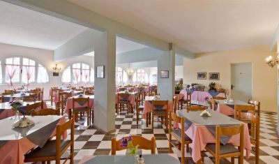 Imagine pentru Hotel Omiros 3* valabile pentru Litoral 2025