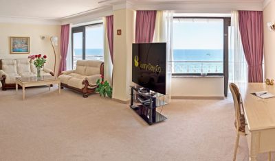 Imagine pentru Hotel Palace Sunny Day 5* valabile pentru Litoral 2025