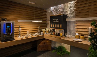 Imagine pentru Hotel Palace Sunny Day 5* valabile pentru Litoral 2025