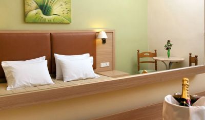 Imagine pentru Hotel Pallas 3*  valabile pentru Litoral 2025