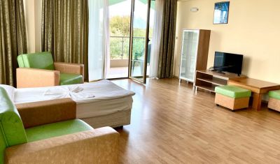 Imagine pentru Hotel Palma 4* valabile pentru Litoral 2025