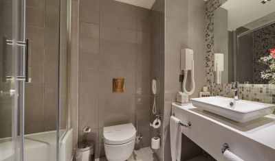 Imagine pentru Hotel Papillon Ayscha 5*  valabile pentru Litoral 2025