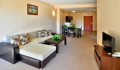 Imagine pentru Hotel Paradise Green Park 3* valabile pentru Litoral 2025