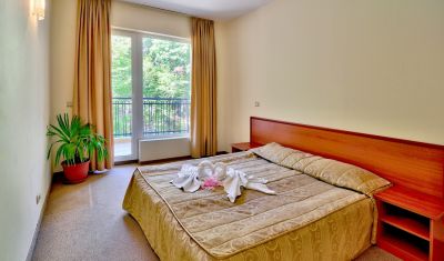 Imagine pentru Hotel Paradise Green Park 3* valabile pentru Litoral 2025
