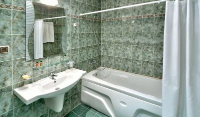 Imagine pentru Hotel Paradise Green Park 3* valabile pentru Litoral 2025