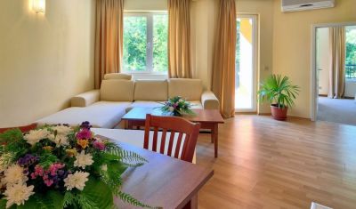 Imagine pentru Hotel Paradise Green Park 3* valabile pentru Litoral 2025