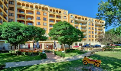 Imagine pentru Hotel Paradise Green Park 3* valabile pentru Litoral 2025