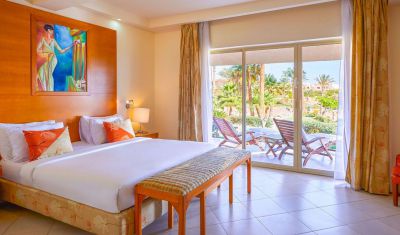 Imagine pentru Hotel Parrotel Beach Resort 5* valabile pentru Litoral 2025