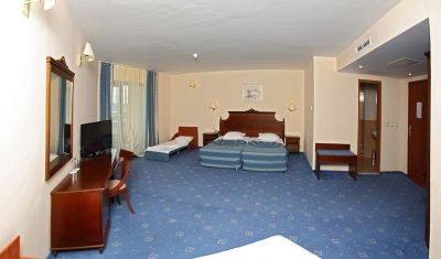 Imagine pentru Hotel Pelican 4* valabile pentru Litoral 2025