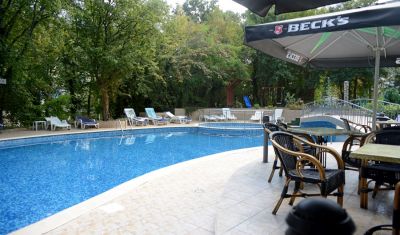 Imagine pentru Hotel Perunika 3* valabile pentru Litoral 2025