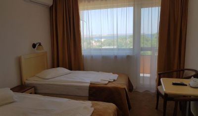 Imagine pentru Hotel Petrolul 3* valabile pentru Litoral 2025