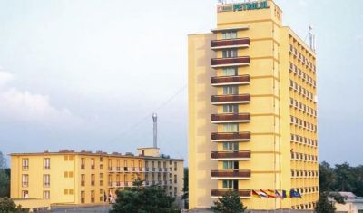 Imagine pentru Hotel Petrolul 3* valabile pentru Litoral 2025