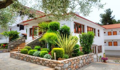 Imagine pentru Hotel Philoxenia 4* valabile pentru Litoral 2025