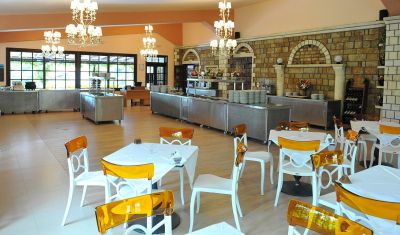 Imagine pentru Hotel Philoxenia 4* valabile pentru Litoral 2025
