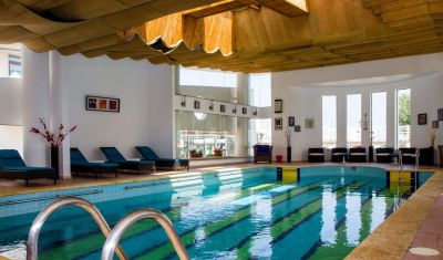 Imagine pentru Hotel Phoenicia Holiday Resort 4* valabile pentru Litoral 2025