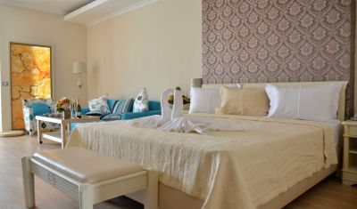 Imagine pentru Hotel Phoenicia Luxury 4* valabile pentru Litoral 2025