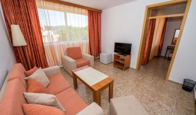 Imagine pentru Hotel Polyusi 3* valabile pentru Litoral 2025