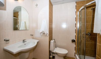 Imagine pentru Hotel Polyusi 3* valabile pentru Litoral 2025