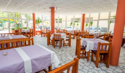Imagine pentru Hotel Polyusi 3* valabile pentru Litoral 2025