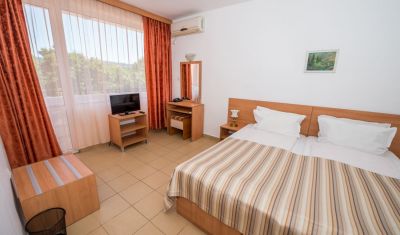 Imagine pentru Hotel Polyusi 3* valabile pentru Litoral 2025