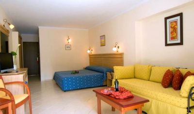 Imagine pentru Hotel Porfi Beach 3*  valabile pentru Litoral 2025
