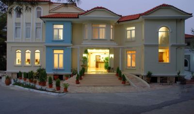 Imagine pentru Hotel Porfi Beach 3*  valabile pentru Litoral 2025