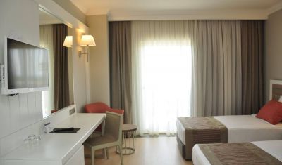 Imagine pentru Hotel Port River 5* valabile pentru Litoral 2025