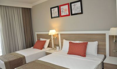 Imagine pentru Hotel Port River 5* valabile pentru Litoral 2025