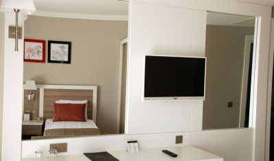 Imagine pentru Hotel Port River 5* valabile pentru Litoral 2025